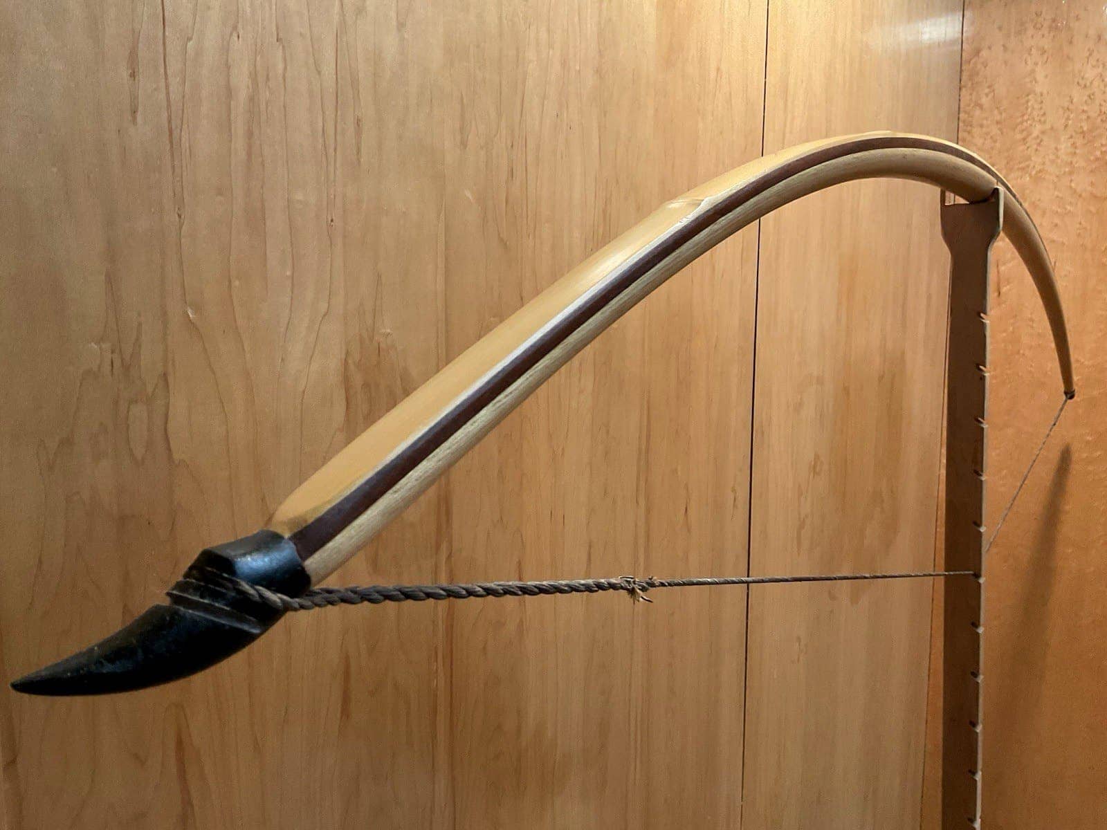 The upper limb and horn of the 180-pound bamboo-backed tri-lam warbow, drawn on the tiller